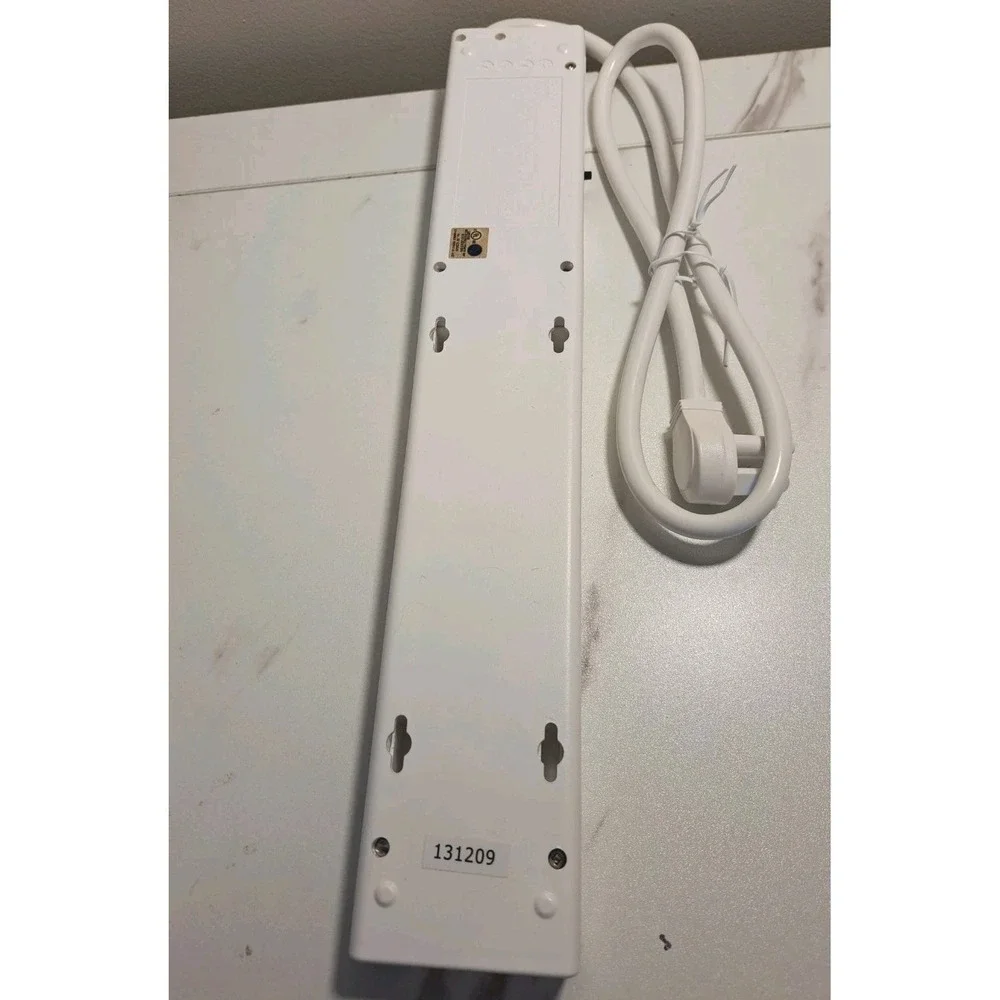 TRICKLE STAR 7 Outlet Advanced Power Strip Energy Smart With 3 Foot Cord